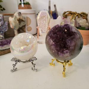Gold or silver ornate sphere stands
